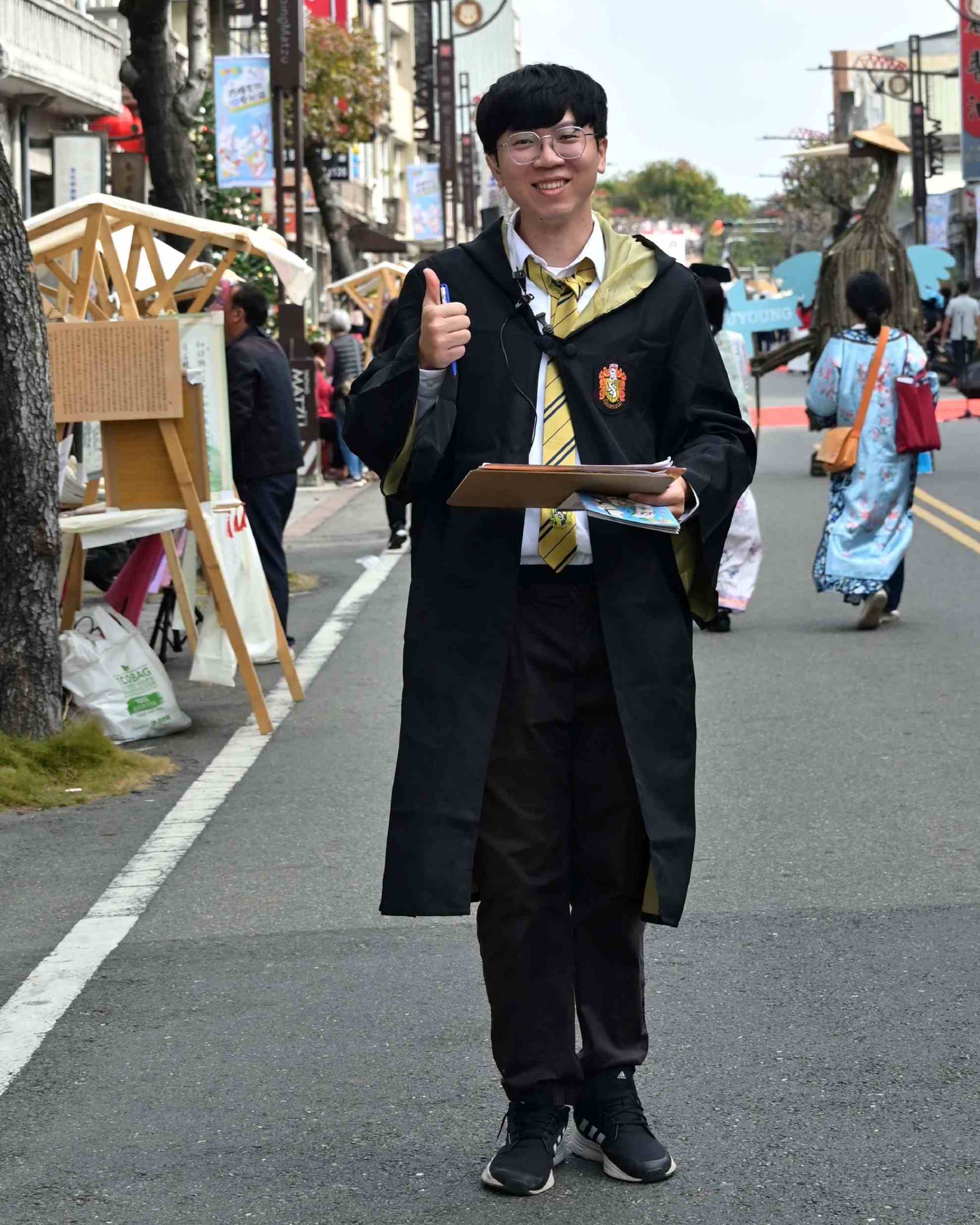 楊億任